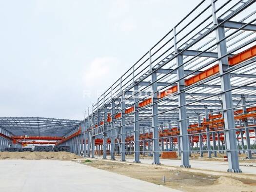 Halle/Industriefläche zur Miete - Erstbezug 30.000 m² Lagerfläche teilbar ab 10.000 m² Ebnat Aalen 73432