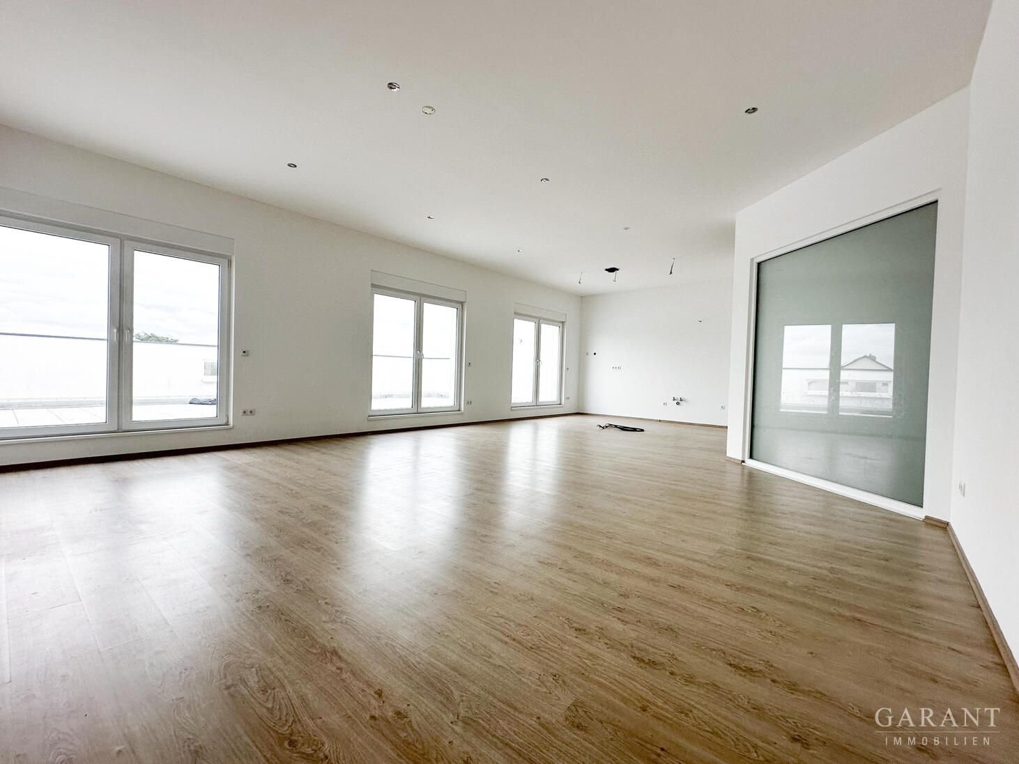 Penthouse zum Kauf 769.000 € 4 Zimmer 179 m²<br/>Wohnfläche 2.<br/>Geschoss Studernheim 300 Frankenthal (Pfalz) 67227