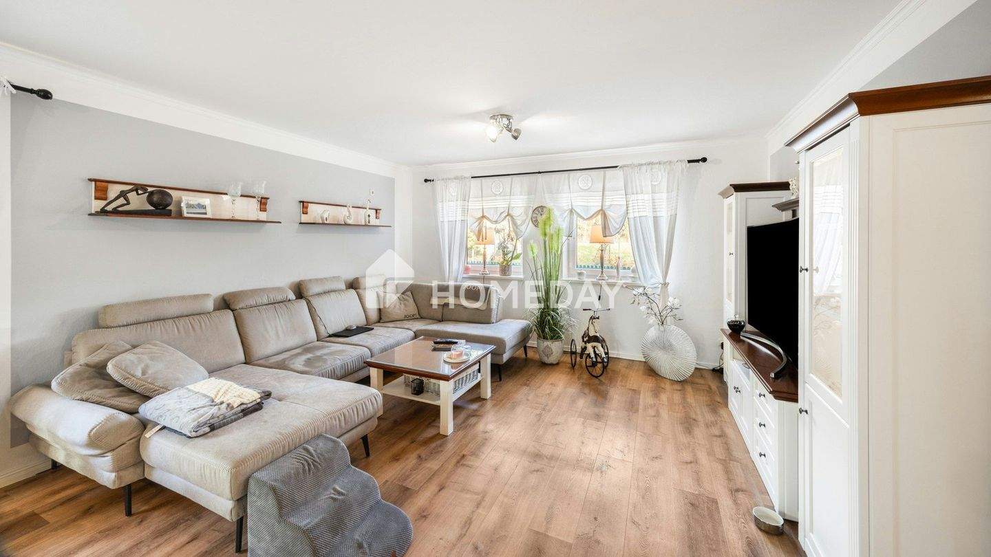 Immobilie in Baumgarten - Wohnen auf zwei Ebenen mit besonderem Außenbereich samt Whirlpool im eigenen Poolhaus - Bild 4