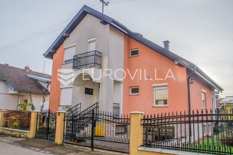 Haus zum Kauf 250.000 € 4 Zimmer 294 m²<br/>Wohnfläche Gortanovo Naselje Vinkovci 32000