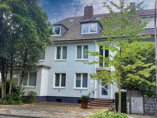 Wohnung zur Miete 1.400 € 3 Zimmer 131,5 m² frei ab 01.10.2026 Reisholz Stadtbezirk 9 40599