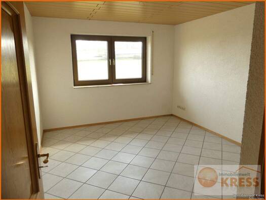 Wohnung zur Miete 650 € 4 Zimmer 136 m² 2. Geschoss Stork Flieden / Stork 36103