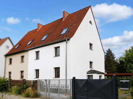 Doppelhaushälfte zum Kauf provisionsfrei 255.000 € 7 Zimmer 140 m² 507 m² Grundstück Döllnitz Schkopau 06258