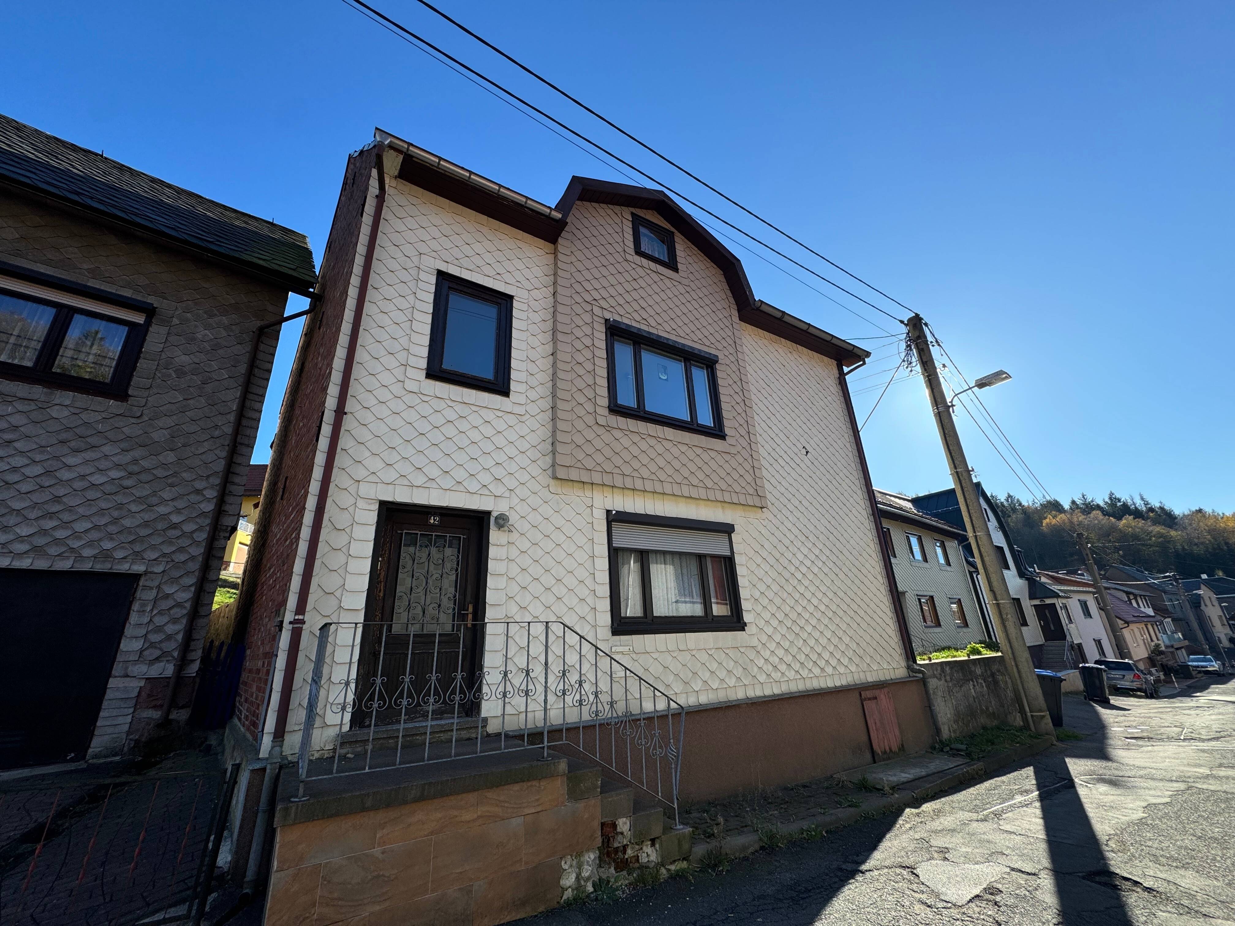 Haus zum Kauf 29.000 € 7 Zimmer 133,2 m²<br/>Wohnfläche 336 m²<br/>Grundstück Goldlauter Suhl 98528