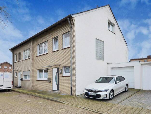 Doppelhaushälfte zum Kauf 520.000 € 5 Zimmer 108 m² 333 m² Grundstück Schwafheim Moers 47447