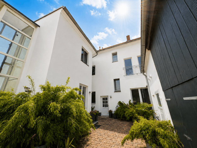 Reihenmittelhaus zum Kauf 400.000 € 8 Zimmer 234 m² 560 m² Grundstück Pegau Pegau 04523
