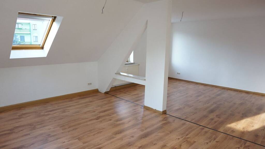 Wohnung zur Miete 393 € 3 Zimmer 78,6 m² 2. Geschoss Ferdinand-Puchert-Str. 15 Ruppertsgrün Fraureuth 08427