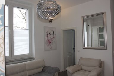 Wohnung zur Miete Wohnen auf Zeit 1.290 € 4 Zimmer 40 m² frei ab sofort Ellerstraße Innenstadt 61 Hilden 40721