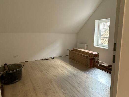 Wohnung zur Miete 1.196 € 4,5 Zimmer 130 m² Geschoss 3/3 frei ab 15.11.2025 Lennep Remscheid 42897