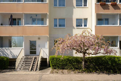 Wohnung zur Miete 340 € 3 Zimmer 56,7 m² 3. Geschoss frei ab 28.08.2025 Mark-Twain-Straße 3 Westliche Neustadt Halle (Saale) 06126