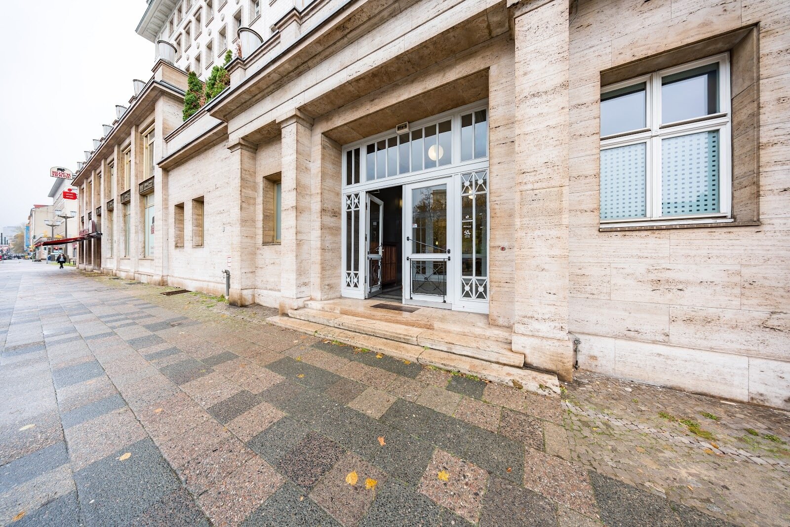 Bürogebäude zur Miete provisionsfrei 2.628 € 119,5 m²<br/>Bürofläche Karl-Marx-Allee 91 B Friedrichshain Berlin 10243