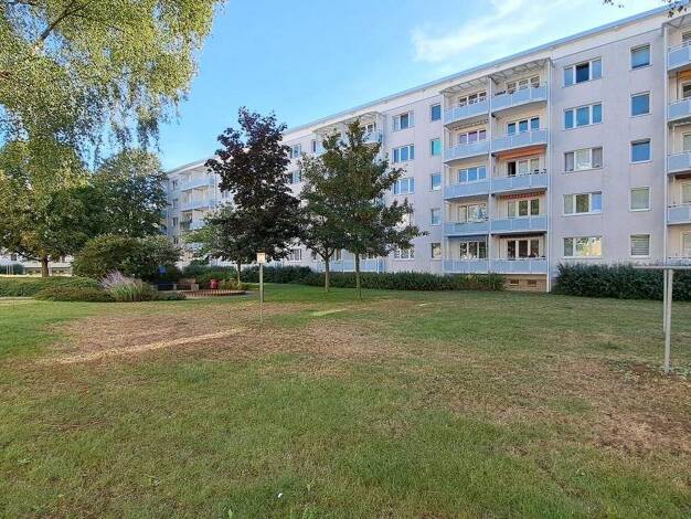 Wohnung zur Miete 335 € 2 Zimmer 49,3 m² 4. Geschoss Friedrich-List-Straße 37 Eisenhüttenstadt 15890