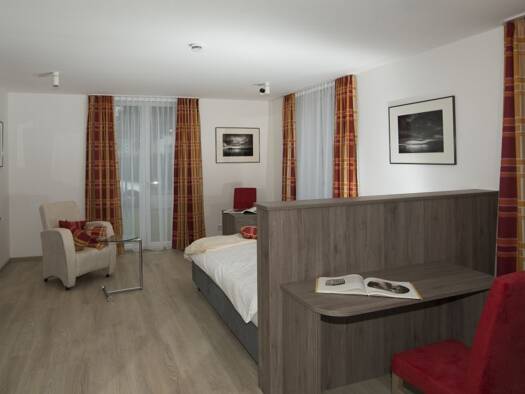 Wohnung zur Miete 1.730 € 1 Zimmer 32 m² EG Bogenhausen München 81929