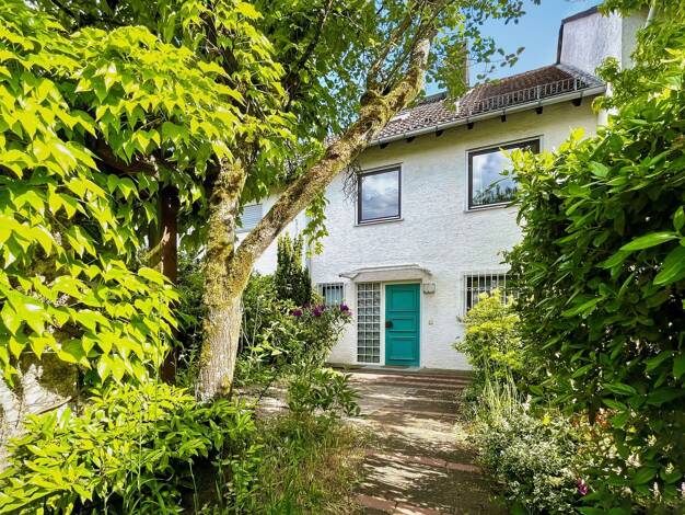 Reihenmittelhaus zum Kauf 679.000 € 5 Zimmer 132,3 m² 234 m² Grundstück Oberursel (Taunus) 61440