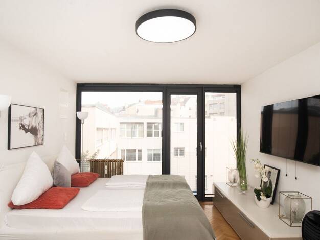 Wohnung zum Kauf 296.000 € 1 Zimmer 24 m² 3. Geschoss Maxvorstadt München 80335
