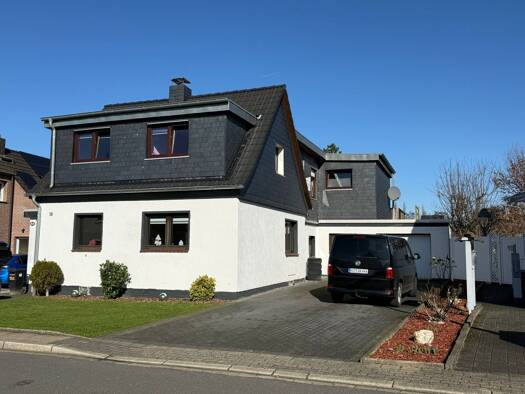 Einfamilienhaus zum Kauf provisionsfrei 649.000 € 10 Zimmer 242 m² 1.121 m² Grundstück Goebenstr. 58 Günnigfeld Bochum 44866