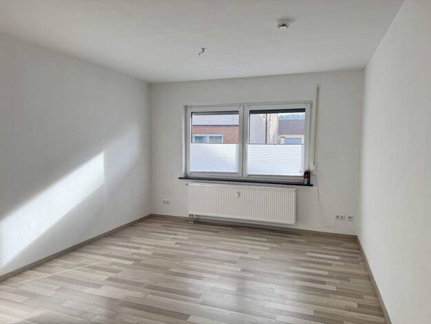 Wohnung zur Miete 595 € 2 Zimmer 50 m² frei ab sofort Weisendorf 91085