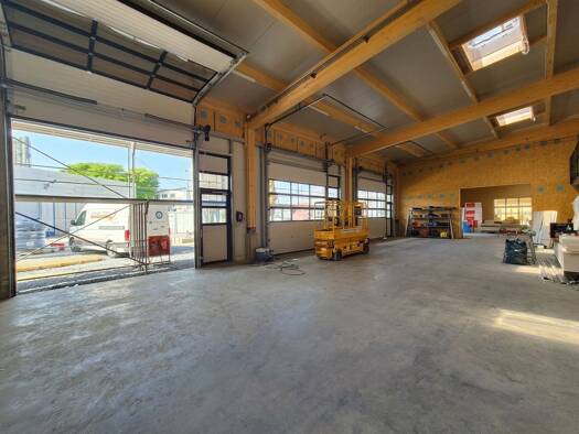 Lagerhalle zur Miete 13,48 € 237 m² Lagerfläche Albertstadt Dresden 01099