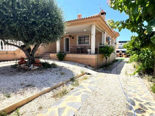 Villa zum Kauf 425.000 € 3 Zimmer 192 m² 411 m² Grundstück C. Meridiano 4 Torrevieja 03183