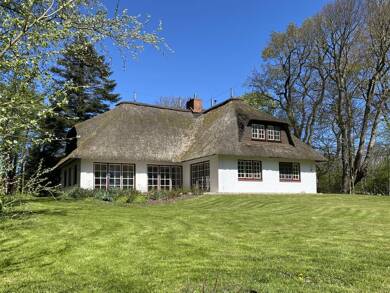 Villa zum Kauf 950.000 € 7 Zimmer 258 m² 11.095 m² Grundstück Tating 25881