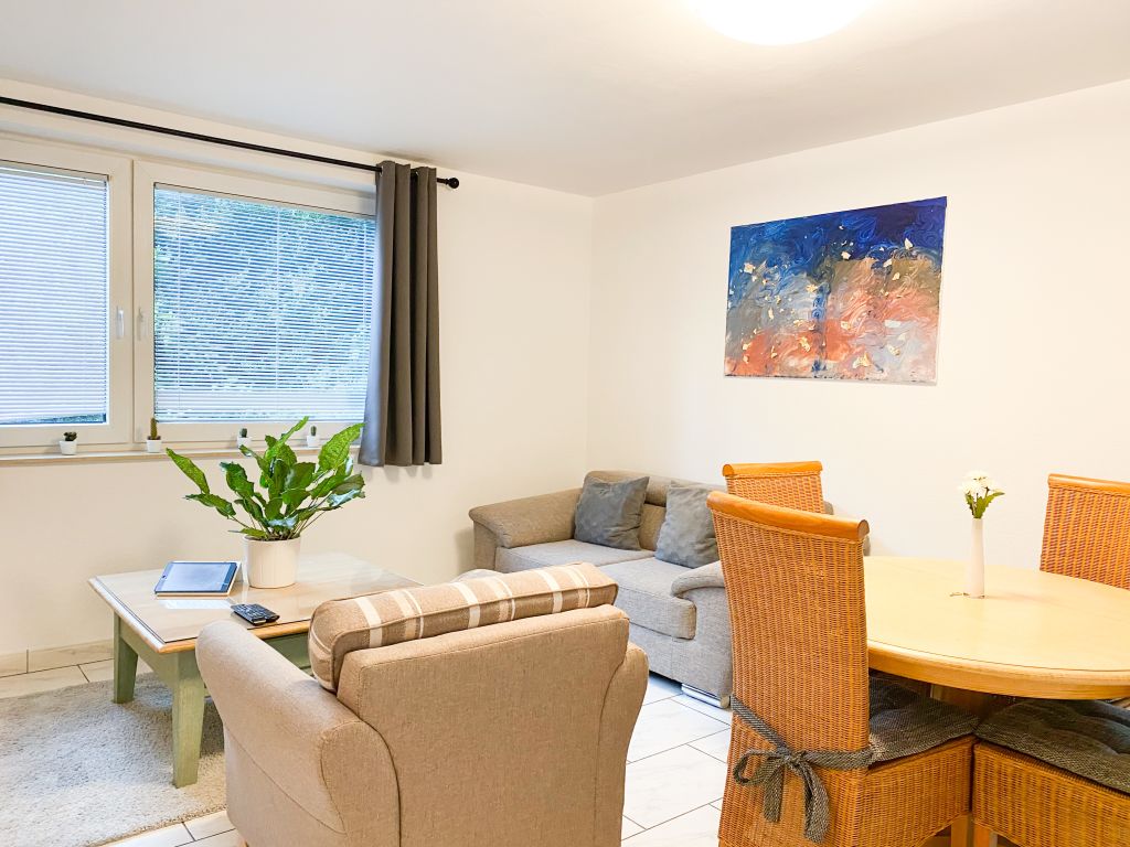 Wohnung zur Miete Wohnen auf Zeit 3.114 € 3 Zimmer 92 m²<br/>Wohnfläche ab sofort<br/>Verfügbarkeit Rennbaumer Straße Hahnerberg Wuppertal 42349