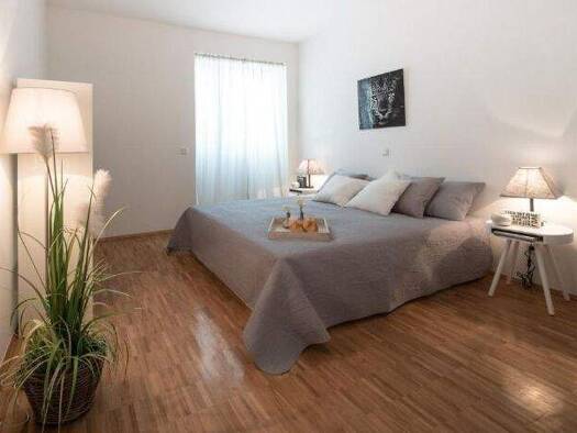 Studio zur Miete 500 € 2 Zimmer 79 m² Selmastraße 9 Stadtkern Essen 45127