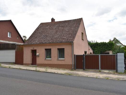 Einfamilienhaus zum Kauf 87.000 € 3 Zimmer 80 m² 487 m² Grundstück Küstriner Straße Seelow Seelow 15306