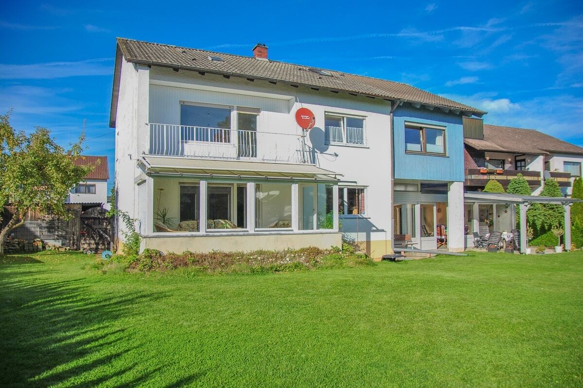 Einfamilienhaus zum Kauf 330.000 € 7 Zimmer 170 m²<br/>Wohnfläche 808 m²<br/>Grundstück Pilsting Pilsting 94431