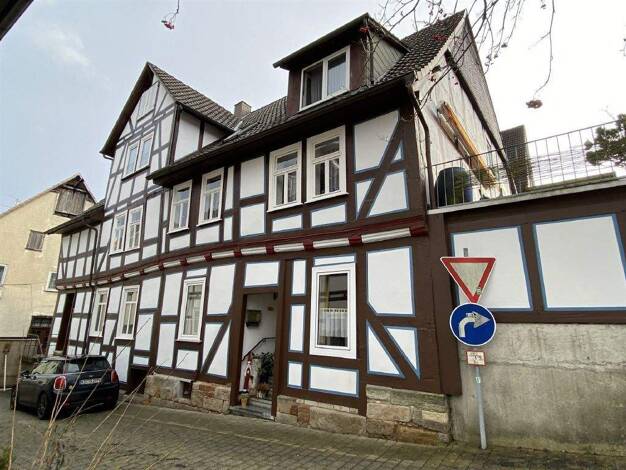 Einfamilienhaus zum Kauf 180.000 € 13 Zimmer 320 m² 396 m² Grundstück Naumburg 34311