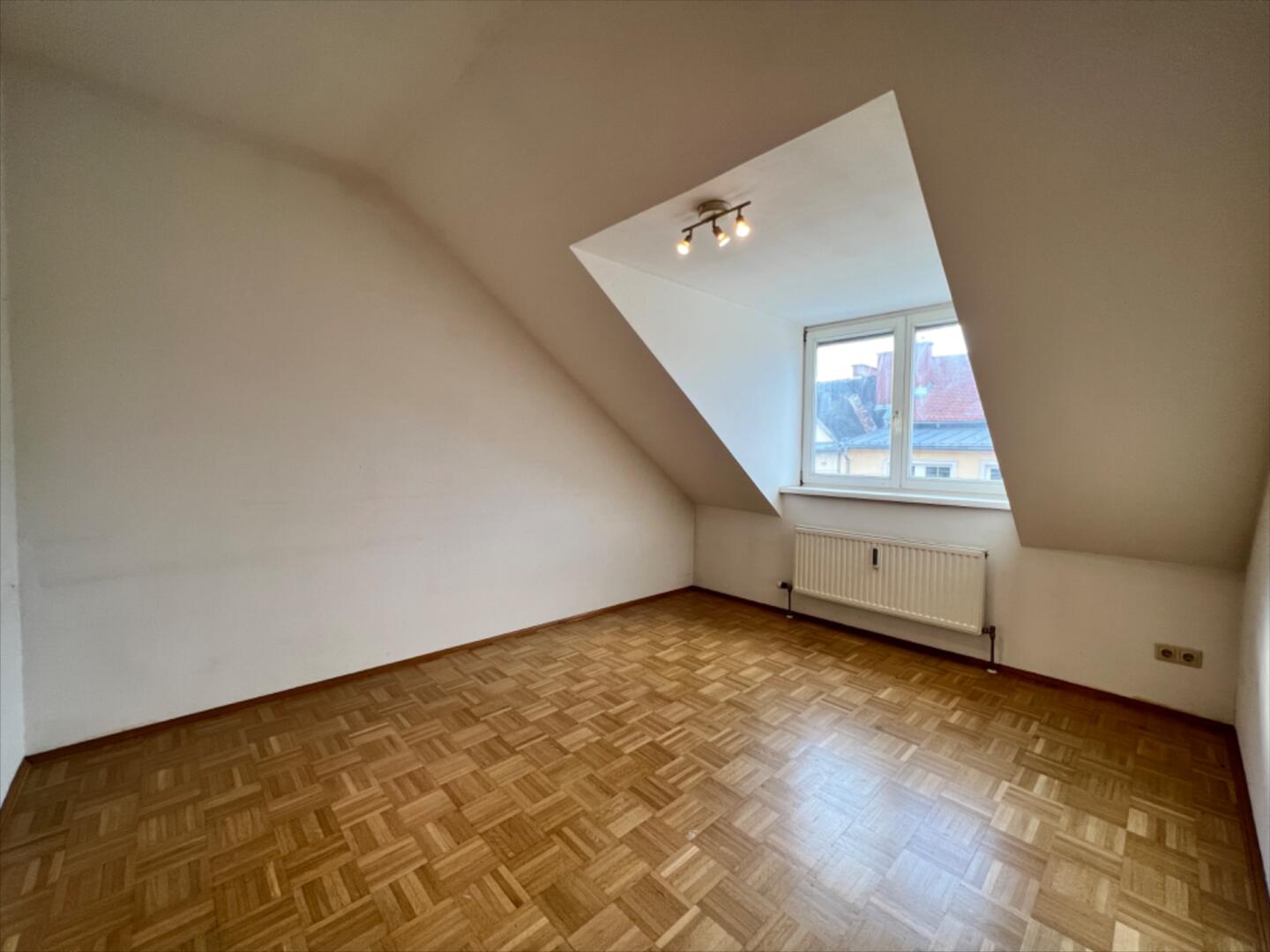 Wohnung zum Kauf 119.900 € 1 Zimmer 37,9 m²<br/>Wohnfläche 3.<br/>Geschoss Sankt Leonhard Graz 8010