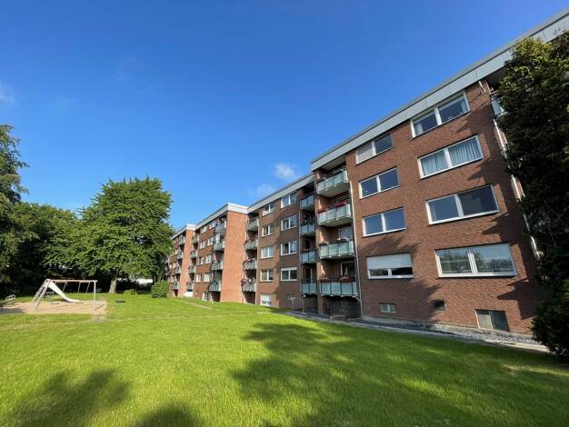 Wohnung zur Miete nur mit Wohnberechtigungsschein 403 € 3,5 Zimmer 79,7 m² 2. Geschoss frei ab 01.08.2025 Römerstraße 469 Overbruch Duisburg 47178