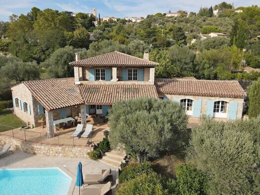 Einfamilienhaus zum Kauf 1.180.000 € 205 m² 2.133 m² Grundstück Fayence 83440