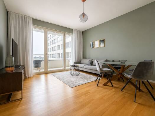 Wohnung zur Miete 1.590 € 2 Zimmer 44 m² 6. Geschoss Gabriele-Tergit-Promenade 21 Tiergarten Berlin 10963