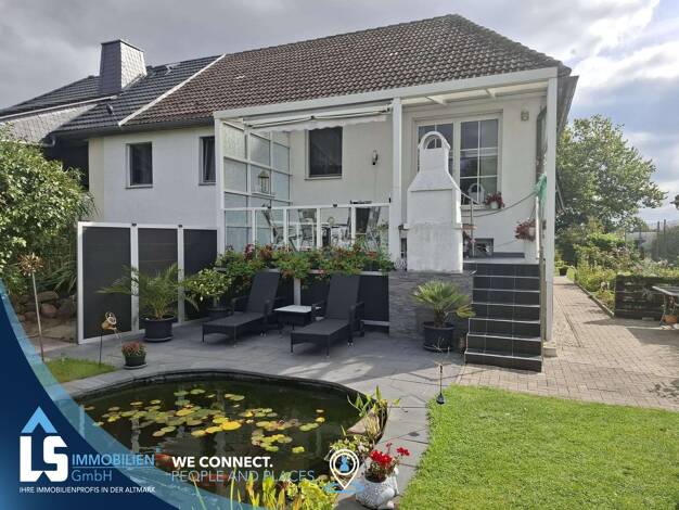Doppelhaushälfte zum Kauf 259.000 € 6 Zimmer 170 m² 673 m² Grundstück Staffelde Stendal 39596