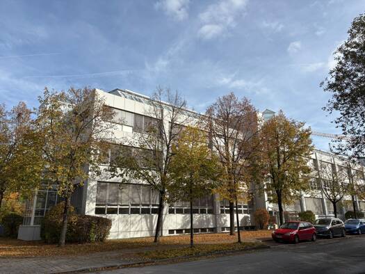 Bürofläche zur Miete provisionsfrei 2.400 € 1 Zimmer 292,3 m² Bürofläche Hofer Straße 1 Ramersdorf-Perlach München 81737