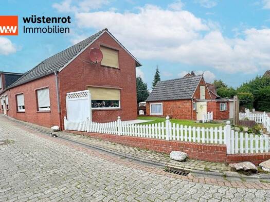 Reihenendhaus zum Kauf 129.000 € 9 Zimmer 202 m² 297 m² Grundstück Visquard Krummhörn 26736
