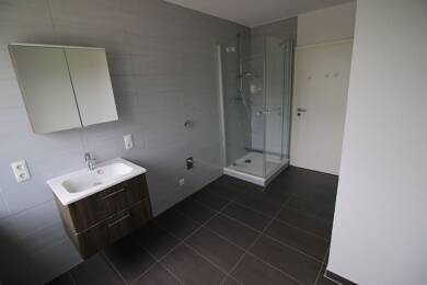 Studio zur Miete 1.140 € 3 Zimmer 120 m² 1. Geschoss frei ab sofort City Bayreuth 95444
