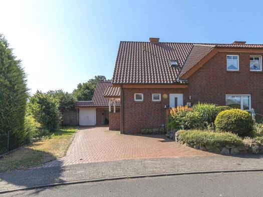 Doppelhaushälfte zum Kauf 220.000 € 6 Zimmer 153 m² 393 m² Grundstück Hunteburg Bohmte 49163