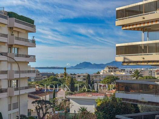 Studio zum Kauf provisionsfrei 950.000 € 4 Zimmer 105 m² 2. Geschoss Ponteil Antibes 06600