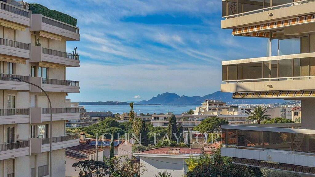 Studio zum Kauf provisionsfrei 950.000 € 4 Zimmer 105 m² 2. Geschoss Ponteil Antibes 06600