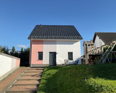 Einfamilienhaus zum Kauf 665.000 € 5 Zimmer 128,4 m² 548 m² Grundstück Neuhof Taunusstein 65232