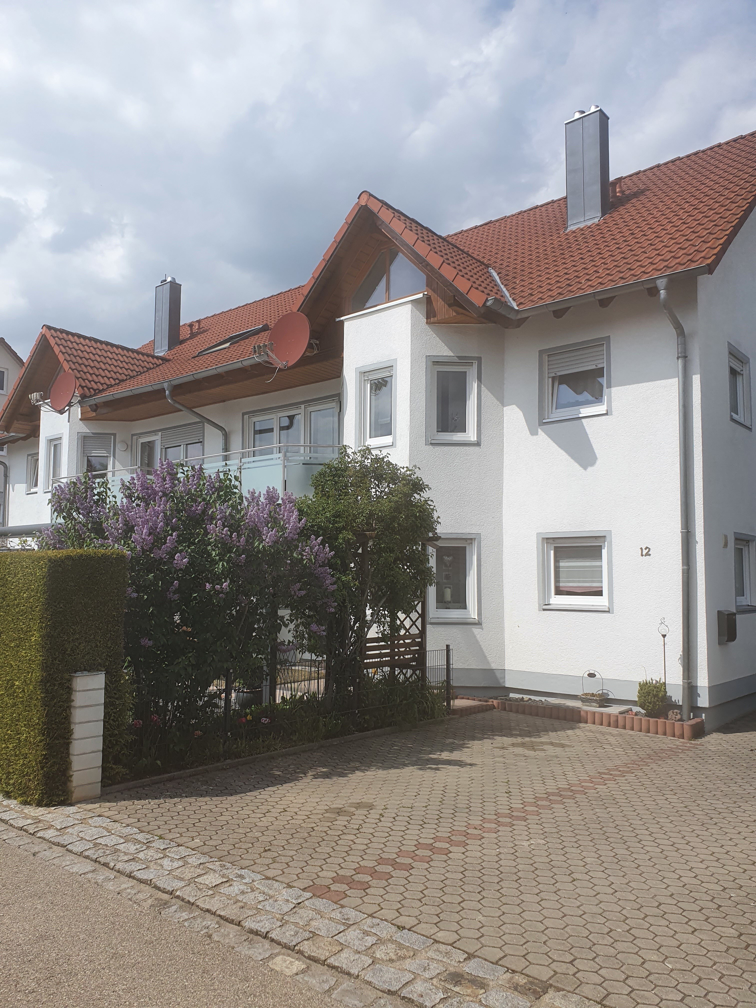 Maisonette zur Miete 999 € 6 Zimmer 139 m²<br/>Wohnfläche 1.<br/>Geschoss ab sofort<br/>Verfügbarkeit Wallerstein Wallerstein 86757