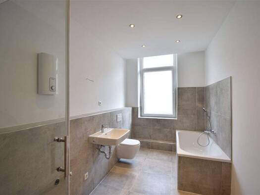 Wohnung zur Miete 695 € 2 Zimmer 80,7 m² 1. Geschoss frei ab sofort Jägerstraße 47 Stadtmitte Stadtmitte 47798