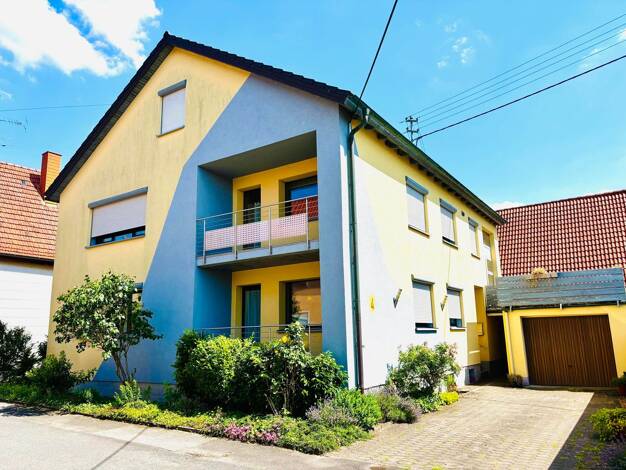 Mehrfamilienhaus zum Kauf 330.000 € 11 Zimmer 275 m² 260 m² Grundstück Goßmannsdorf Hofheim 97461