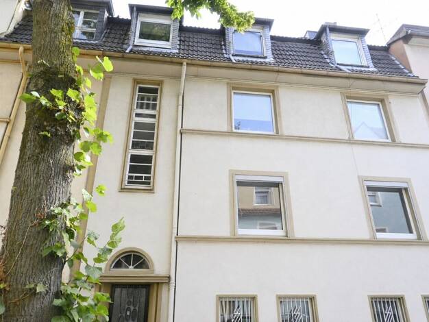 Mehrfamilienhaus zum Kauf 600.000 € 9 Zimmer 253 m² 262 m² Grundstück Holsterhausen Essen 45147