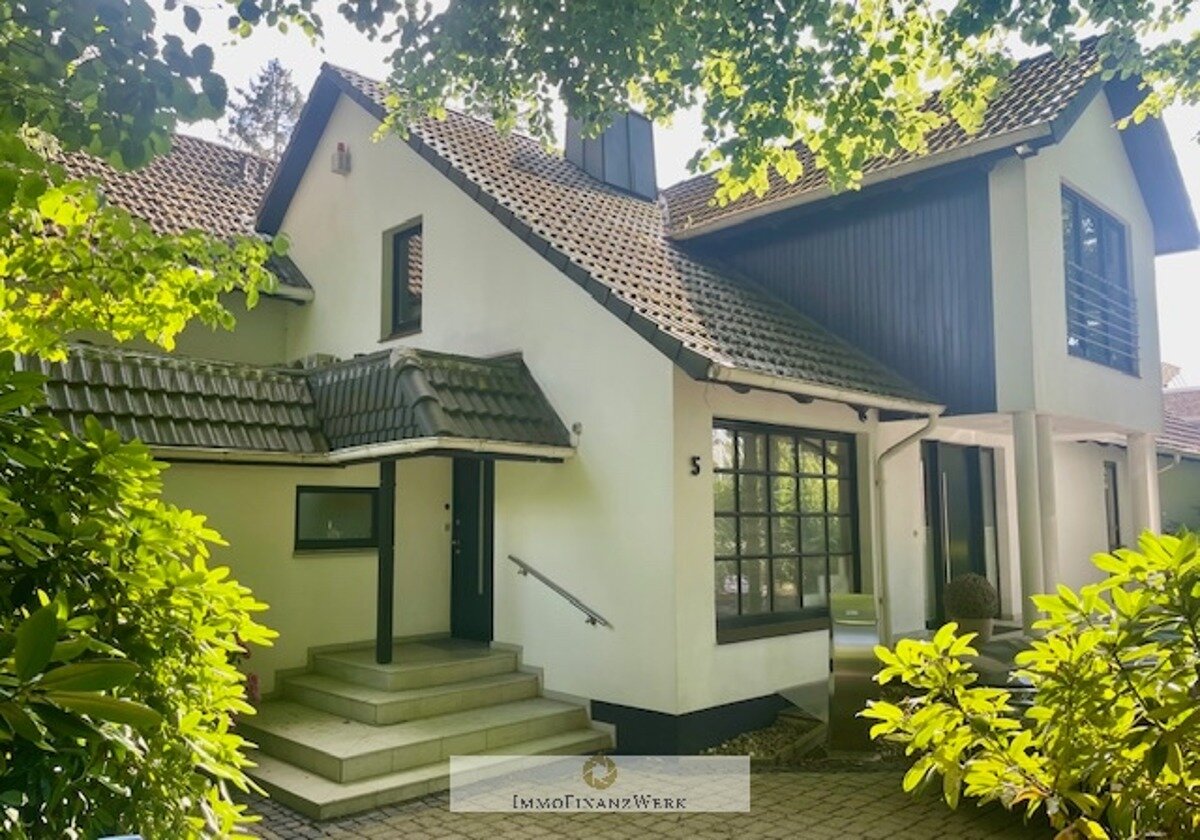 Villa zum Kauf 1.550.000 € 7 Zimmer 350 m²<br/>Wohnfläche 1.475 m²<br/>Grundstück Sasel Hamburg 22395