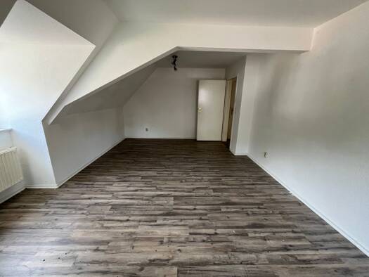 Wohnung zur Miete 258 € 1 Zimmer 44,4 m² 2. Geschoss Kratzmühler Str. 3 Schlegel Hainichen 09661