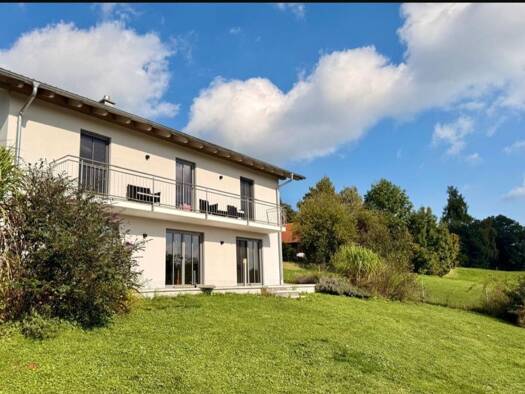 Einfamilienhaus zur Miete 2.300 € 5 Zimmer 160 m² 1.260 m² Grundstück frei ab sofort Fraßbach Neumarkt-Sankt Veit 84494