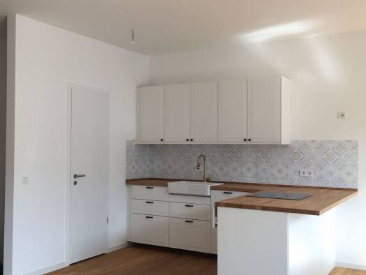 Wohnung zur Miete 1.430 € 2 Zimmer 65 m² Geschoss 1/3 frei ab 01.09.2026 Biesdorf Marzahn-Hellersdorf 12683