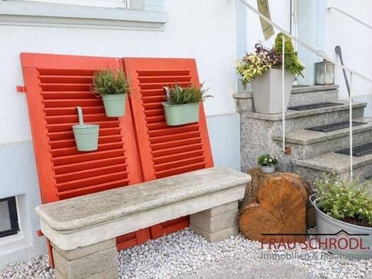 Haus zum Kauf 295.000 € 5 Zimmer 103,3 m² 332 m² Grundstück Gottmadingen 78244